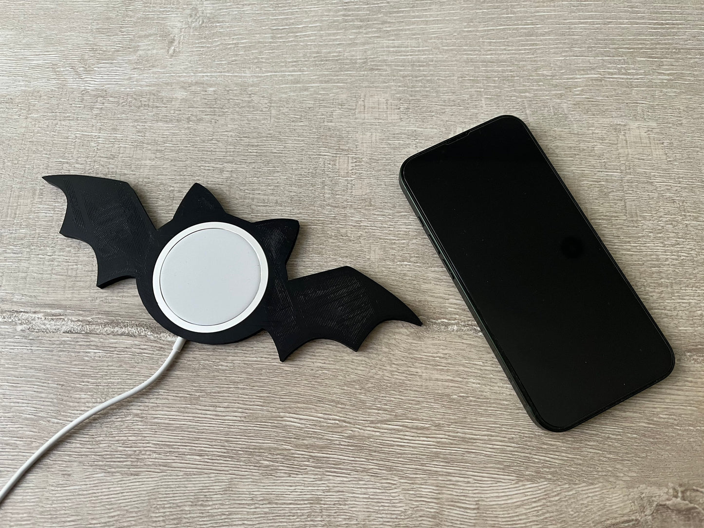 Cute Bat Skin/Cover for Apple MagSafe Charger